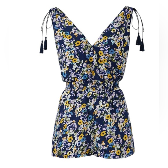 Cupcakes & Cashmere Navy Floral Shoulder Tie Meadow Romper Romantic Feminine - Picture 3 of 15